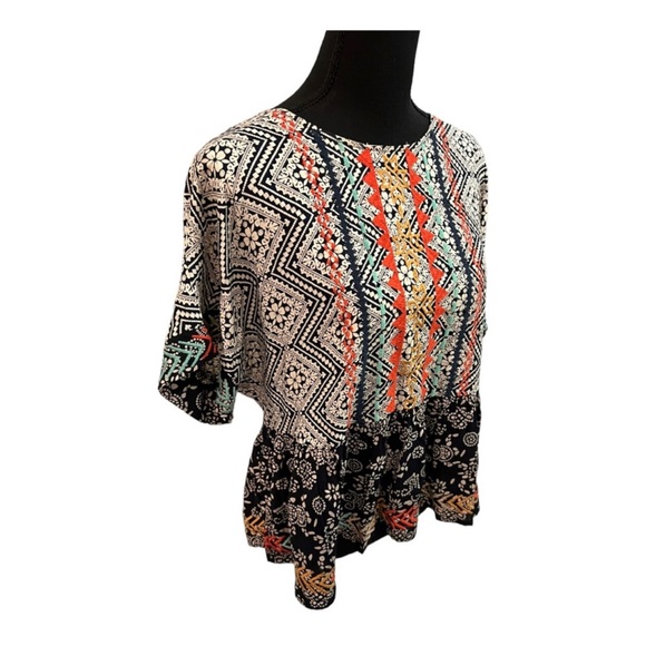 Altar’d State Women’s Short Sleeve Embroidered Peplum Hem Top - Picture 2 of 7